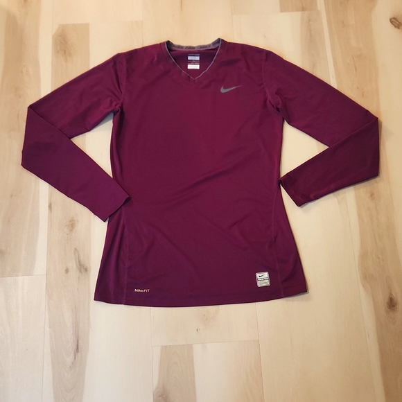 Nike Tops - 🔻NIKE Pro Womens Small Long Sleeve Shirt Fitted